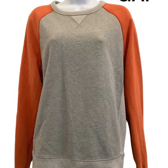 GAP Tops - Gap Sweatshirt